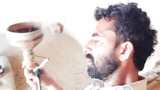Dil galti kar baitha hai