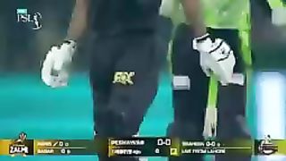 Shaheen Shah Afridi Bat broking delivery at PSL 8,like, Follow, Enjoy