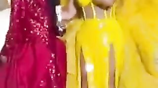 Beyonce-and-blue-Ivy-singing-together