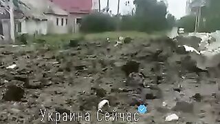 В Лисичанске оккупанты нанесли авиаудар по кинотеатру «Дружба»