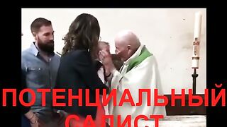 Священник ударил ребенка во время обряда крещения. Франция. Католики