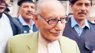 Sir kis nay giraftaar kiya