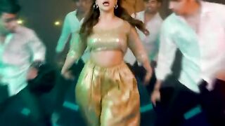 Sheela ki jawani song and dance