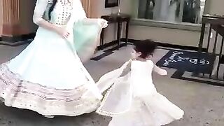 Mother And Daughter AWESOME look