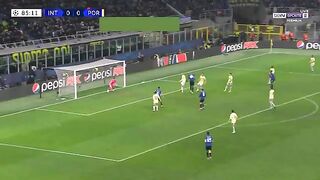 هدف فوز انتر ميلان القاتل علي بورتو (1-0) دوري ابطال اوروبا
