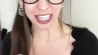 Quand Ta Mère Répond Au Téléphone À Ta Place (