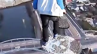SEE THE LITTLE CHILD PLAY GAME
