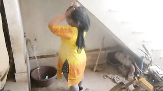 Face Wash With Desi Style