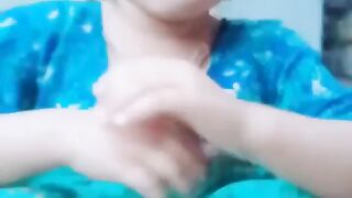 Little queen talk with style