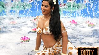 Vidya Balan Ooh La La video song