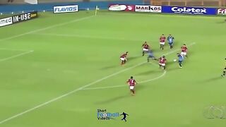 Wendell_Lira_Fantastic_Half-Bicycle_Kick_Goal__Atletico_GO_vs_Goianesia_1-2_(HD)(0).