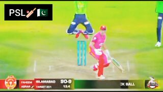 PSL fairst hatrick Sakndar raza ????