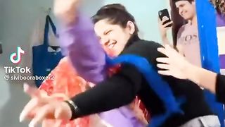 Very full hot masti  dance