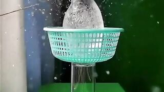 Просто смотрим, да, и не забываем включить звук.