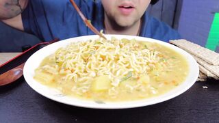 ASMR EATING PEA RAGOUT WITH NOODLES (No Talking) MUKBANG