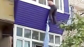 The husband met his wife with a lover