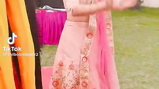 Very good  anuty dance