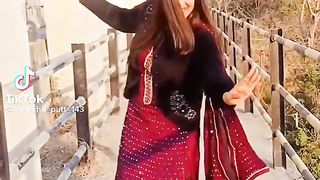 Desi anuty very good dance masti
