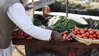 یہ بابا پٹھان ھمت کا پہاڑ*ل