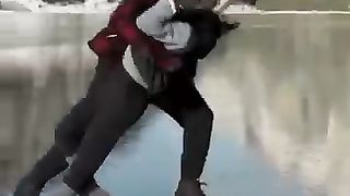 K Thora thora payr howa Tum sy beautiful caple dance