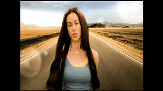 Alanis Morrissette - Evrtything 720p