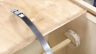 I made a giant Scare Box!