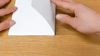 Flying paper amazing
