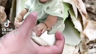 THE CHILD. SO FANEY VIEDO