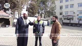 Turkia_Ke_Zalzala_Mutasreen_Main_Imdad_Ki_Taqseem_|_Inside_A_Relief_Camp_Set_Up_After_Turkey_Quake(360p).