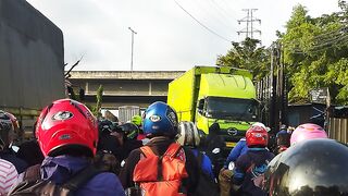 Kejebak Macet panjang #haerulvlog