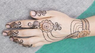 Stylish Arabic mehndi designs