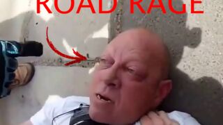ROAD RAGE:BIKER FIGHT!!!