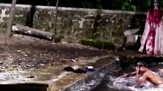 Ghost Wants To Swim