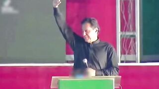 آؤ دُنیا کو دِکھا دیں کہ  پیسے اور جنون کی جنگ میں | #pti #imrankhan #shorts #shortsvideo