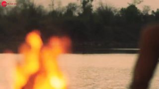 Aashiq_Hoon_-_Mohsin_Khan%2C_Aneri_Vajani___Raj_Barman%2C_Raees___Zain-Sam%2C_Vikki_N__Zee_Music_Originals(720p).