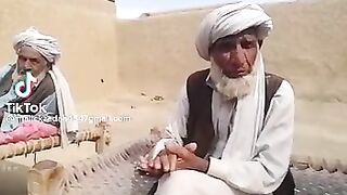 Khan g