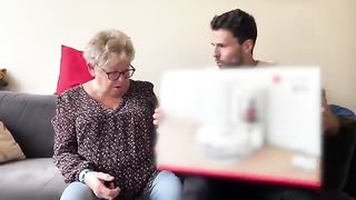 JE DEVIENS L’ESCLAVE DE DANIELLE PENDANT 24 HEURES