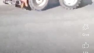 Tractor Saturn gone wrong
