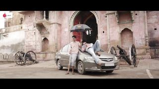 Darshan_Raval_-_Hawa_Banke___Official_Music_Video___Nirmaan___Indie_Music_Label(720p).