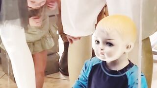 Baby hugs to Maniqueen in shop
