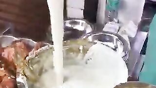 Aslam Butter Chicken of Jama Masjid in Delh