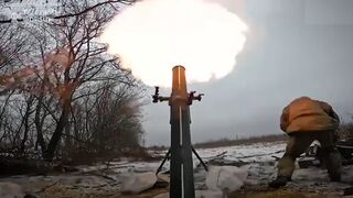 Ukrainian soldiers blast Russian positions in fierce Bakhmut battle