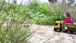 Baby monkey BiBi harvests yellow watermelons to makes special juice