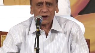 انور‌شعور : اچھا  خاصا بیٹھے بیٹھے گم ہو جاتا ہوں ہ