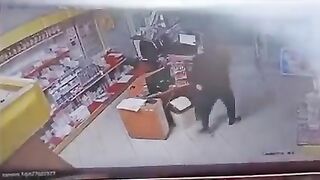 Грабеж на бензиска