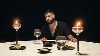 Burak Bulut  Kurtulus Kus  Sebepsız Gıdenlere