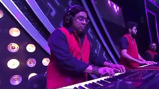 Rishi Singh performing in Indian idol 13