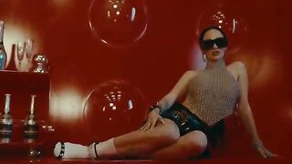 Tini, La Joaqui, Steve Aoki-Muñecas (Official Video)o