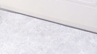 Wind proof sealing strip