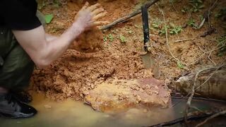 Building Shelter Survival In The Trunk, Underfloor Heating, Clay Fireplace, Traps and Cook
